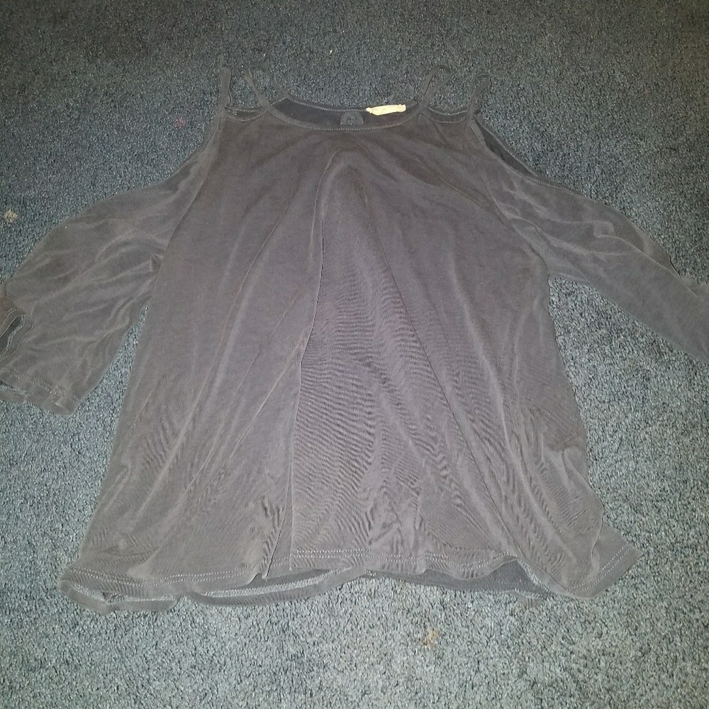 Cold shoulder or Cut out should top